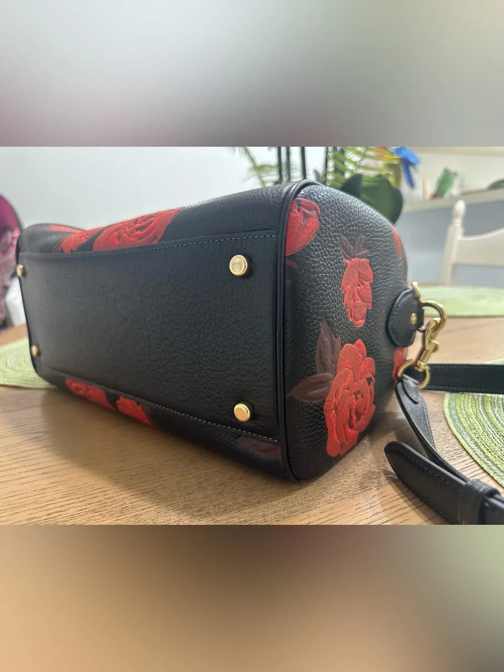 Coach Large Rowan in Roses 🌹 - Picture 4 of 6